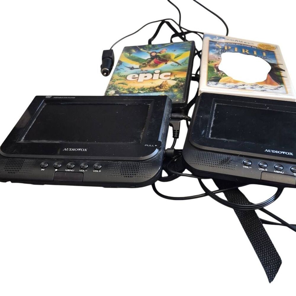 DVD PLAYER AUDIOVOX portable  DVD player